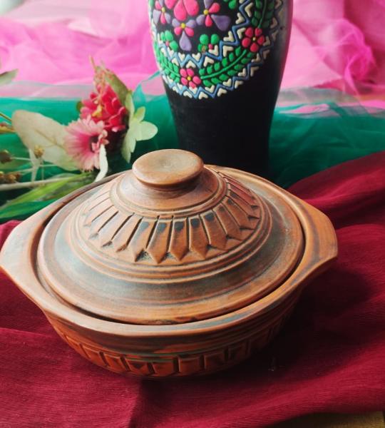 Terracotta Serving Pot with Lid